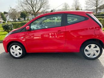 Toyota AYGO 1.0 VVT-i x-play Euro 5 3dr Euro 5