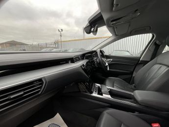 Audi E-Tron TECHNIK 50 QUATTRO