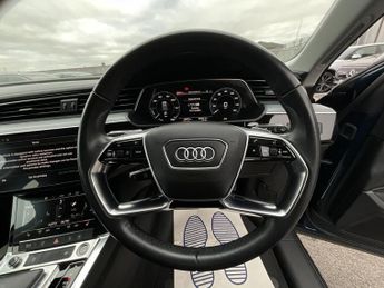 Audi E-Tron TECHNIK 50 QUATTRO