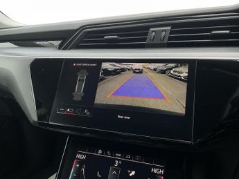 Audi E-Tron TECHNIK 50 QUATTRO