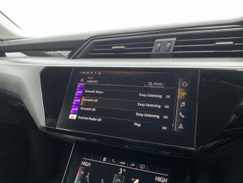 Audi E-Tron TECHNIK 50 QUATTRO