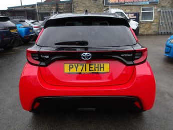 Toyota Yaris 1.5 VVT-h Launch Edition E-CVT Euro 6 (s/s) 5dr