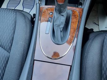 Mercedes-Benz E Class 2.1 E220 CDI Elegance 4dr