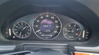 Mercedes-Benz E Class 2.1 E220 CDI Elegance 4dr