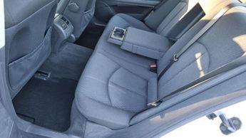 Mercedes-Benz E Class 2.1 E220 CDI Elegance 4dr