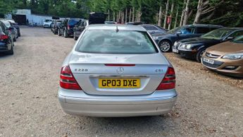 Mercedes-Benz E Class 2.1 E220 CDI Elegance 4dr