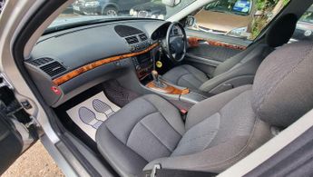 Mercedes-Benz E Class 2.1 E220 CDI Elegance 4dr