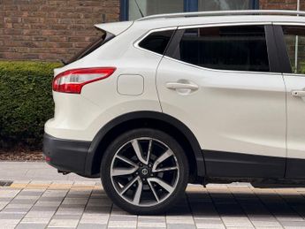 Nissan Qashqai 1.2 DIG-T Tekna 2WD Euro 5 (s/s) 5dr