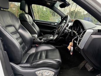 Porsche Cayenne 4.2 TD V8 S TiptronicS 4WD Euro 5 (s/s) 5dr