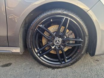 Mercedes-Benz CLA 2.1 CLA220d AMG Line Shooting Brake 7G-DCT Euro 6 (s/s) 5dr