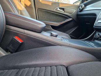 Mercedes-Benz CLA 2.1 CLA220d AMG Line Shooting Brake 7G-DCT Euro 6 (s/s) 5dr