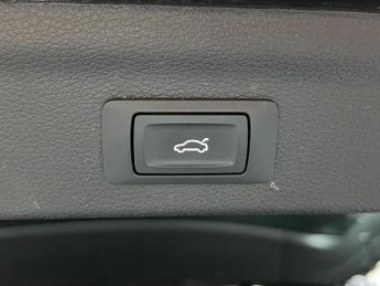 Audi Q3 2.0 TDI 35 S line S Tronic Euro 6 (s/s) 5dr