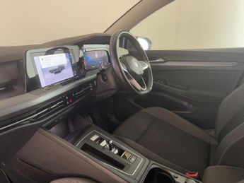 Volkswagen Golf 1.5 eTSI MHEV Active DSG Euro 6 (s/s) 5dr