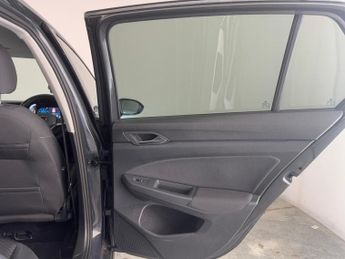 Volkswagen Golf 1.5 eTSI MHEV Active DSG Euro 6 (s/s) 5dr