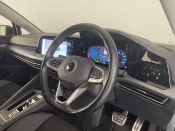 Volkswagen Golf 1.5 eTSI MHEV Active DSG Euro 6 (s/s) 5dr