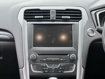 Ford Mondeo 2.0 TDCi Titanium Powershift Euro 6 (s/s) 5dr