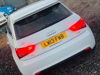 Audi A1 1.4 TFSI CoD Black Edition Sportback S Tronic Euro 5 (s/s) 5dr