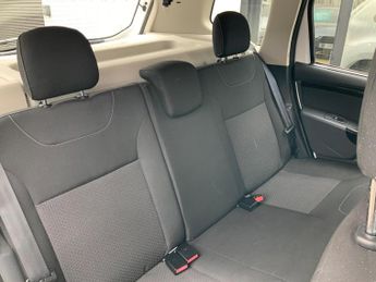 Dacia Duster 1.5 dCi Laureate 4WD Euro 5 5dr