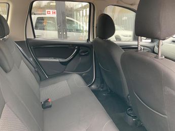 Dacia Duster 1.5 dCi Laureate 4WD Euro 5 5dr