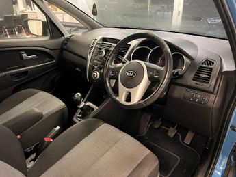Kia Venga 1.4 CRDi EcoDynamics 2 Euro 5 (s/s) 5dr