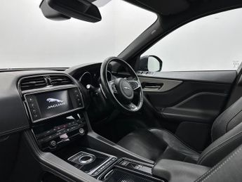 Jaguar F-PACE 3.0 D300 V6 S Auto AWD Euro 6 (s/s) 5dr