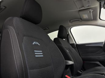 Ford Focus 1.0T EcoBoost MHEV Active Euro 6 (s/s) 5dr