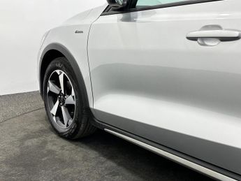 Ford Focus 1.0T EcoBoost MHEV Active Euro 6 (s/s) 5dr