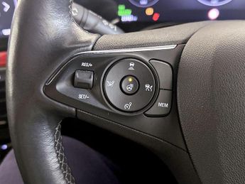 Vauxhall Mokka-e 50kWh SRi Nav Premium Auto 5dr