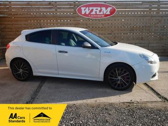 Alfa Romeo Giulietta 2.0 JTDM-2 QV Line Euro 5 (s/s) 5dr