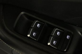 MG MG5 52.5kWh Excite Auto 5dr