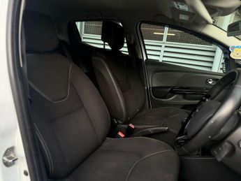 Renault Clio 0.9 TCe Dynamique MediaNav Euro 5 (s/s) 5dr