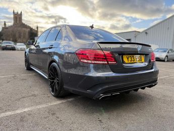Mercedes-Benz E Class 5.5 E63 V8 BiTurbo AMG SpdS MCT Euro 6 (s/s) 4dr