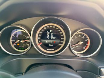Mercedes-Benz E Class 5.5 E63 V8 BiTurbo AMG SpdS MCT Euro 6 (s/s) 4dr