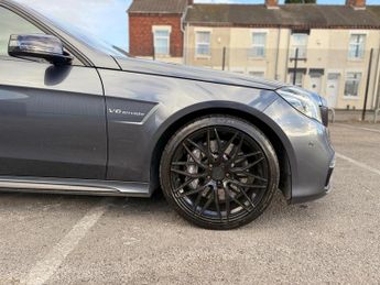 Mercedes-Benz E Class 5.5 E63 V8 BiTurbo AMG SpdS MCT Euro 6 (s/s) 4dr