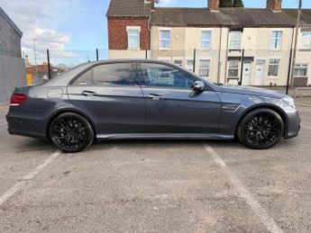 Mercedes-Benz E Class 5.5 E63 V8 BiTurbo AMG SpdS MCT Euro 6 (s/s) 4dr