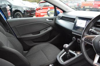 Renault Clio 1.0 TCe Iconic Euro 6 (s/s) 5dr