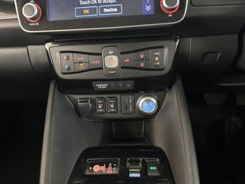 Nissan Leaf 39kWh Tekna Auto 5dr