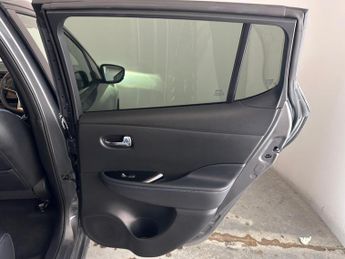 Nissan Leaf 39kWh Tekna Auto 5dr