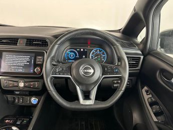 Nissan Leaf 39kWh Tekna Auto 5dr