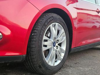 Ford Focus 1.6 Titanium Navigator Powershift Euro 5 5dr