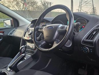 Ford Focus 1.6 Titanium Navigator Powershift Euro 5 5dr