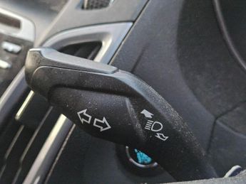 Ford Focus 1.6 Titanium Navigator Powershift Euro 5 5dr