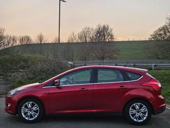 Ford Focus 1.6 Titanium Navigator Powershift Euro 5 5dr