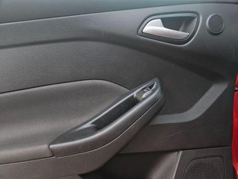 Ford Focus 1.6 Titanium Navigator Powershift Euro 5 5dr