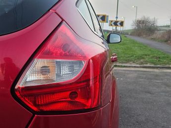 Ford Focus 1.6 Titanium Navigator Powershift Euro 5 5dr