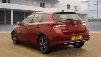 Toyota Auris 1.8 VVT-h Design CVT Euro 6 (s/s) 5dr