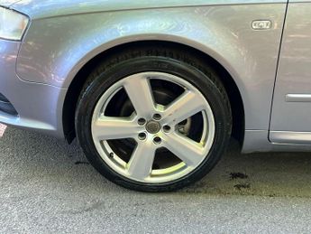 Audi A4 Avant 2.0 TDI S line Estate 5dr Diesel CVT (173 g/km, 138 bhp)