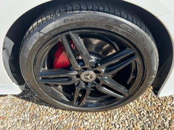 Mercedes-Benz E Class 2.0 E220d AMG Line G-Tronic+ Euro 6 (s/s) 2dr