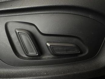 MG MG5 61.1kWh Exclusive Long Range Auto 5dr