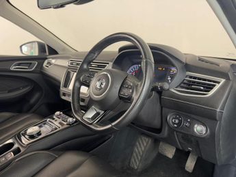 MG MG5 61.1kWh Exclusive Long Range Auto 5dr